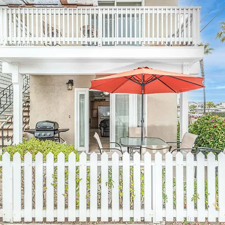 Family-Friendly 2Br Beach Home In Prime Walkable Location By Beachview Rentals